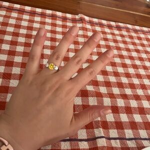 new sterling forever yellow stone ring size 7